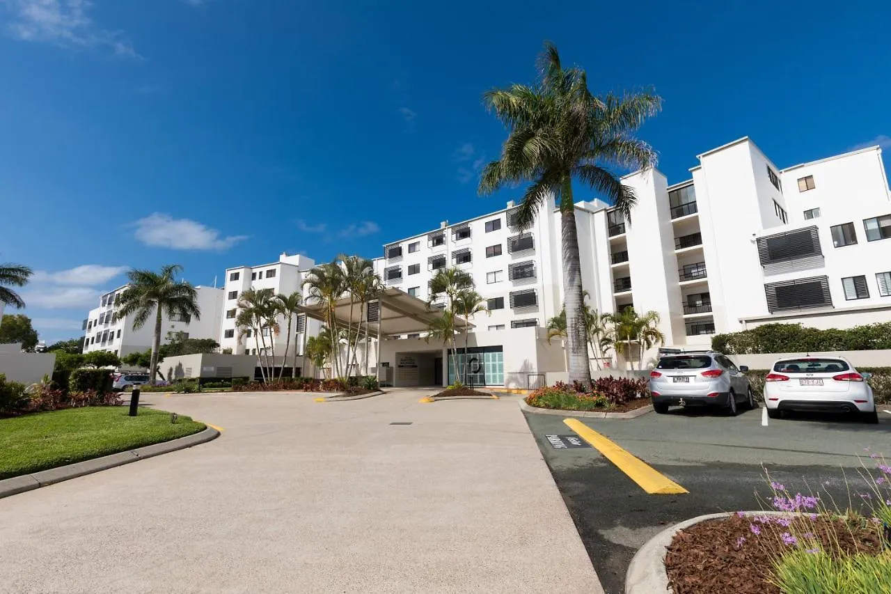 Aparthotel Marcoola Beach Resort